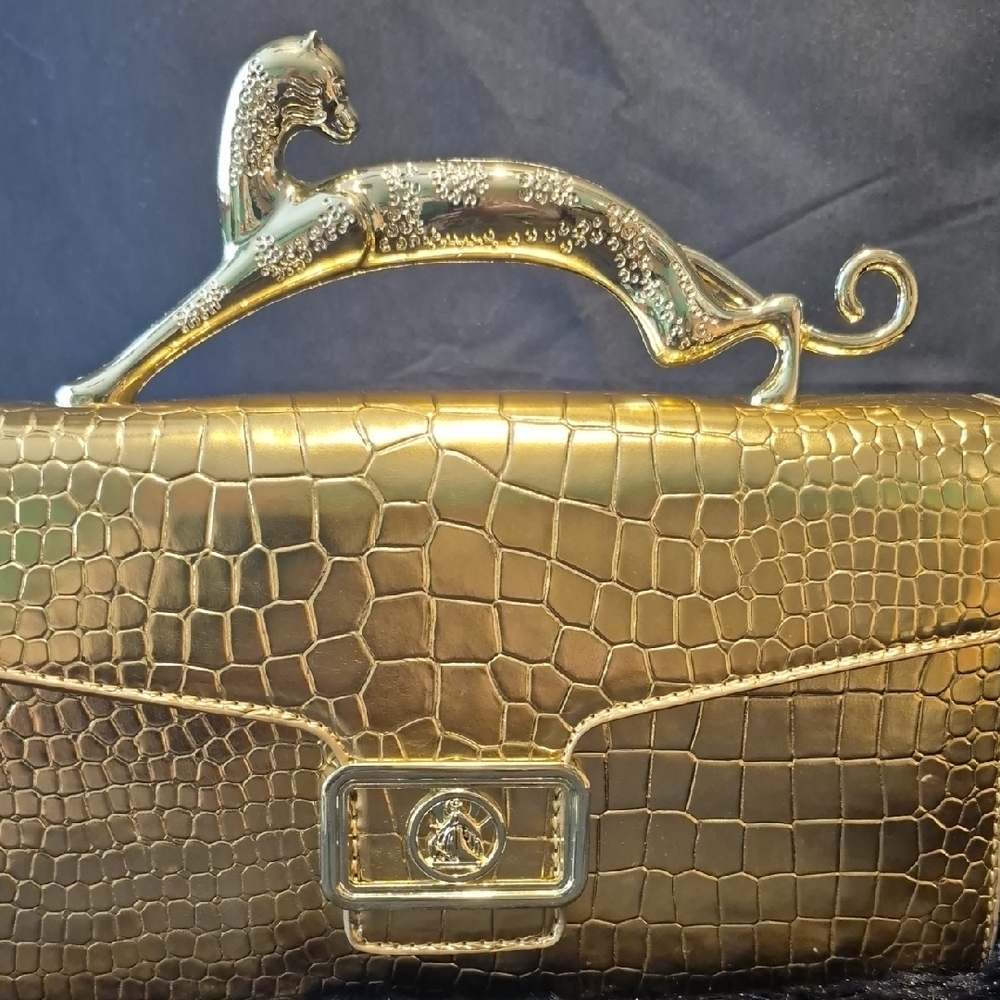 Chic Gold Crocodile Embossed Clutch with Gold Leopard Handle - Picture 10 of 17